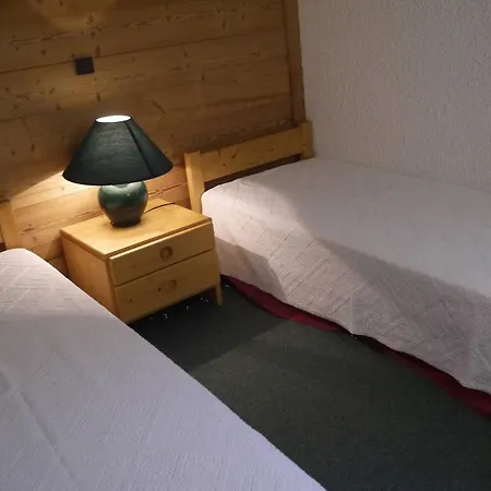 A Meribel, Au Pied Des Pistes, Avec Balcon Et Casier A Skis - Fr-1-355-137 Apartment Meribel